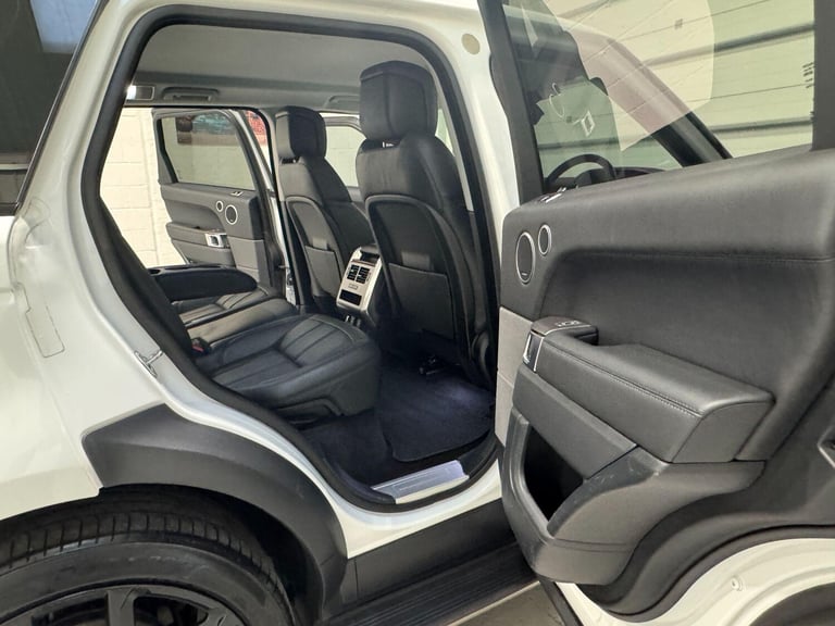 2018 Land Rover Range Rover Sport 2.0 SD4 HSE 5dr Auto ESTATE DIESEL Automatic