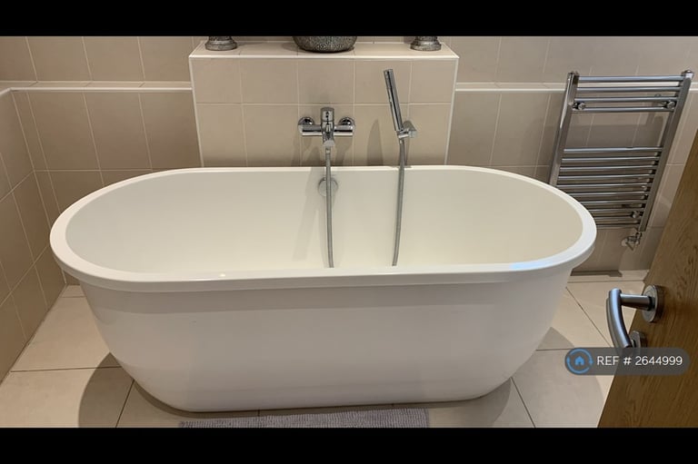 2 bedroom flat in Wallis Court, Leicester, LE2 (2 bed) (#2644999)