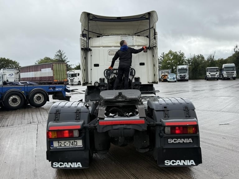 2012 (12) SCANIA R 420 R-CAB 