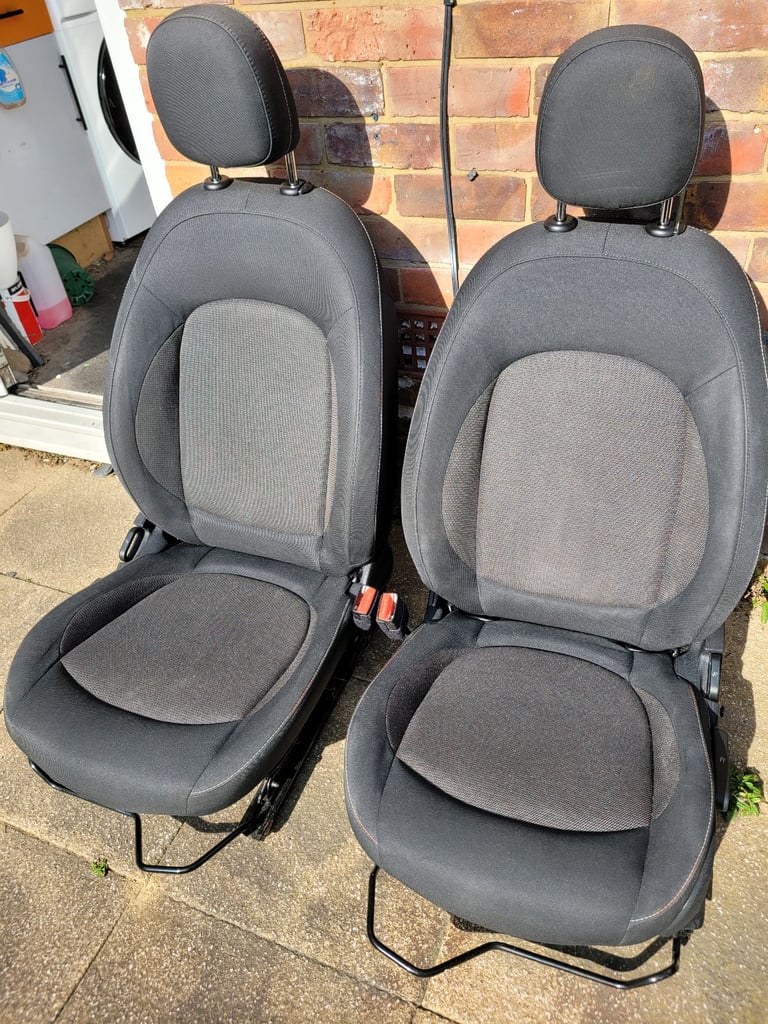 Mini f56 2016 front and back seats 