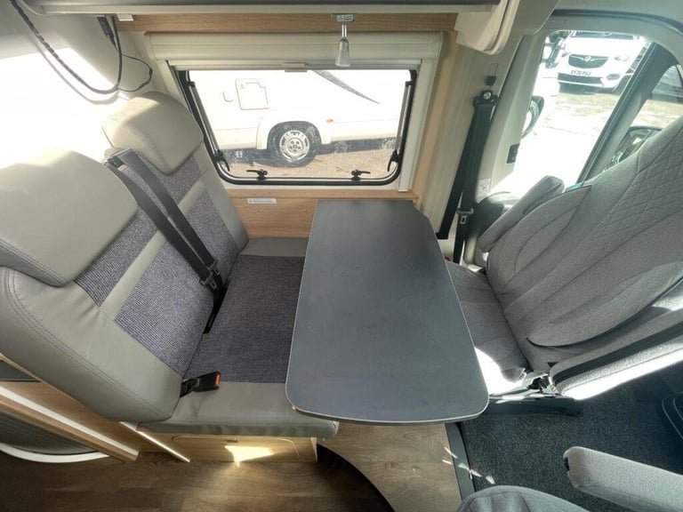 Sunlight Cliff 640 3 Berth 4 Belt Rear Transverse Bed Dinette Conversion Camperv