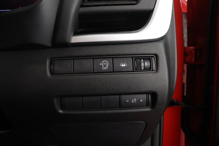 2022 Nissan Qashqai 1.3 DiG-T MH 158 N-Connecta 5dr Xtronic Hatchback Petrol Automatic