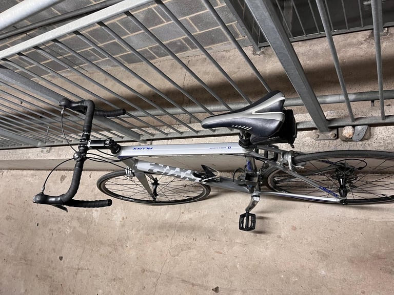 Giant Road Bike
