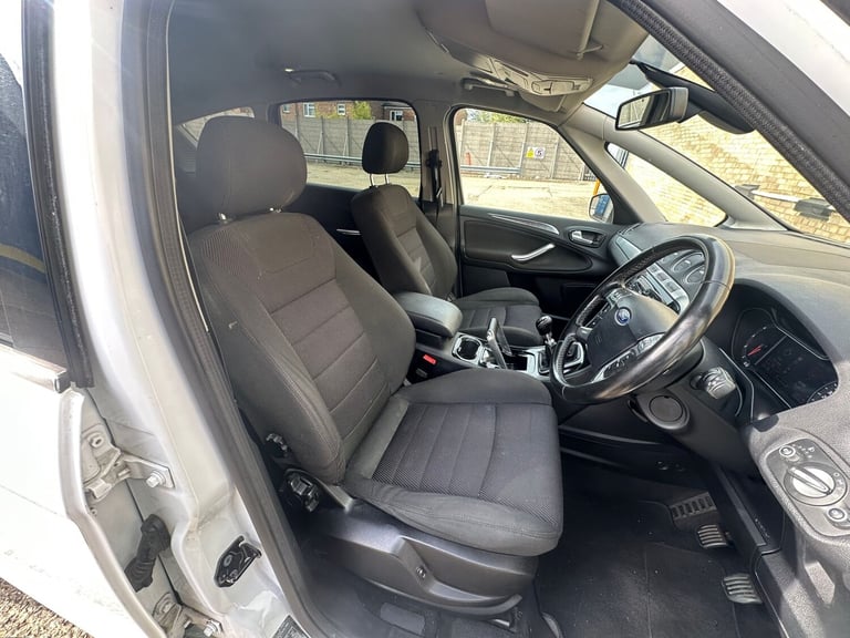 2011 Ford S-Max 2.0 TDCi 140 Titanium 5dr MPV Diesel Manual