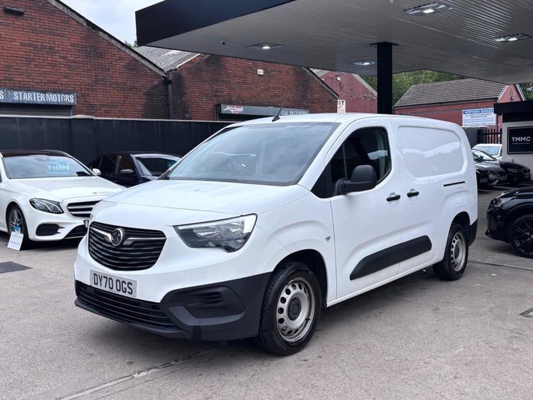 image for 2020 Vauxhall Combo 1.5 Turbo D 2300 Edition L2 H1 Euro 6 (s/s) 4dr PANEL VAN Diesel Manual