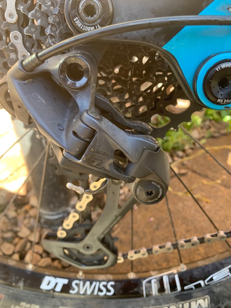 YT Jeffsy mountain bike 