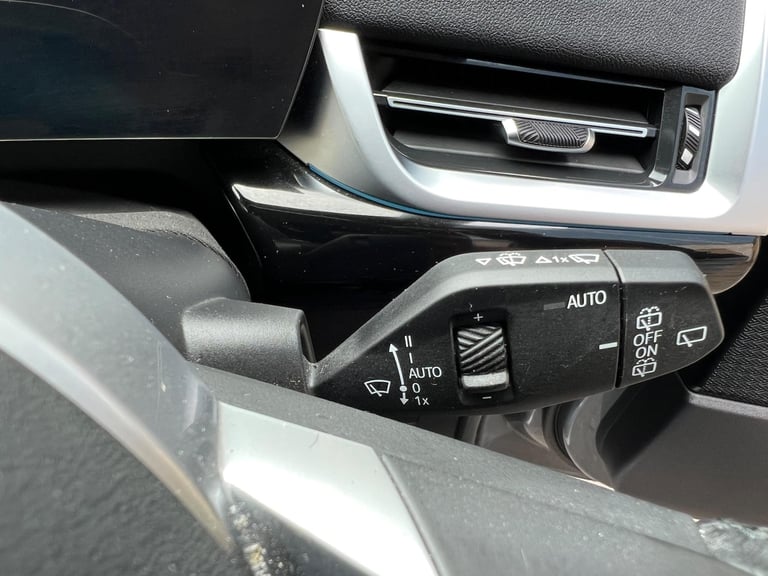 2023 BMW 2 Series Active Tourer 1.5 220i MHT Luxury DCT Euro 6 (s/s) 5dr HATCHBACK Petrol/Electri...