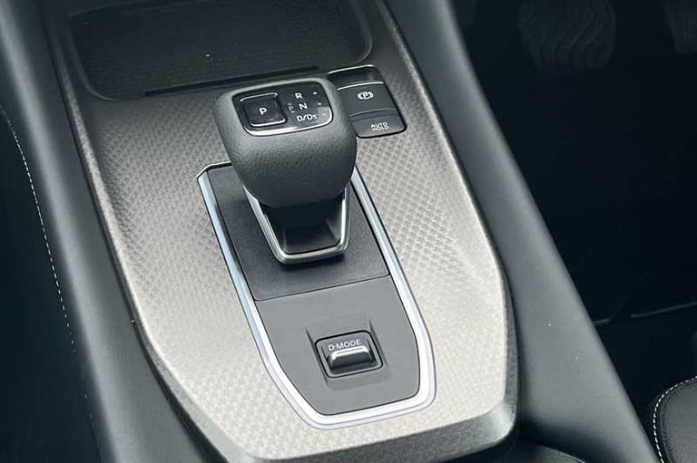 2025 Nissan Qashqai 1.3 DIG-T MH 158 N-CONNECTA 5DR XTRONIC Hatchback Petrol Automatic