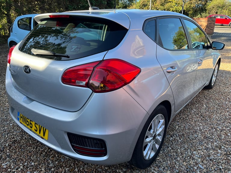 2016 Kia Ceed 1.4 SR7 Hatchback 5dr Petrol Manual Euro 6 (98 bhp) Petrol