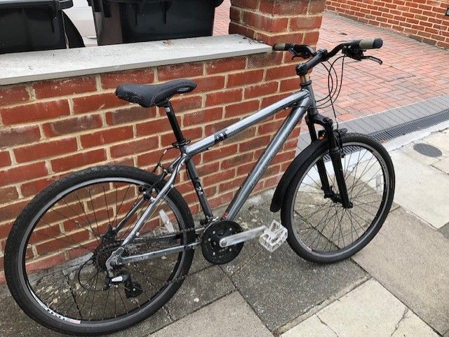 Mountain bike. Raleigh Freerider.  24 GEARS, 26 INCH WHEELS.