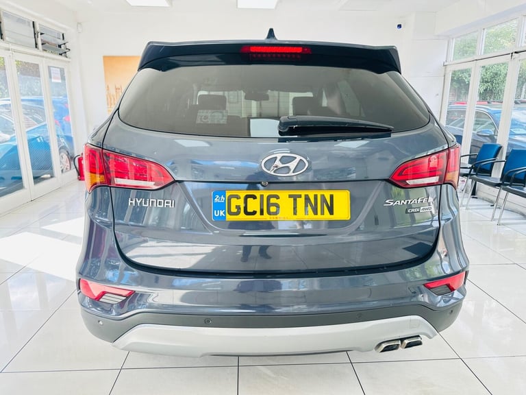 2016 Hyundai Santa Fe 2.2 CRDi Blue Drive Premium Auto 4WD Euro 6 (s/s) 5dr (7 Seat) ESTATE Diese...