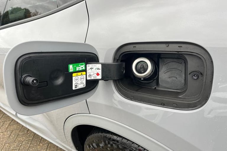 2023 Ford Kuga 2.5 FHEV Graphite Tech Edition 5dr CVT HATCHBACK PETROL/ELECTRIC Automatic