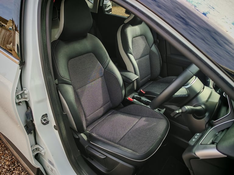 2021 Renault Captur 1.6 E-TECH Hybrid 145 S Edition 5dr Auto Hatchback Hybrid Automatic