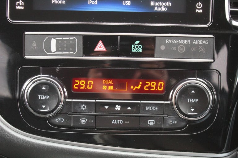2019 Mitsubishi Outlander 2.4 PHEV Juro 5dr Auto ESTATE PETROL/ELECTRIC Automatic