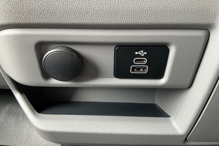 2025 Ford Transit Custom 280 Limited AUTO L1 SWB FWD 2.0 EcoBlue 136ps Low Roof, CRUISE CONTROL, ...