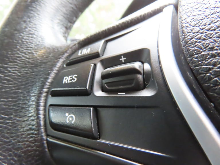 2014 BMW 3 Series 2.0 320d Sport Touring Euro 5 (s/s) 5dr ESTATE Diesel Manual