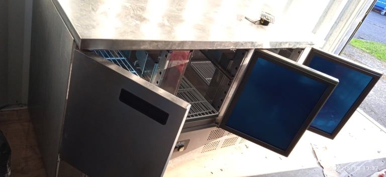 image for Polar G622 Refrigerated Prep Counter