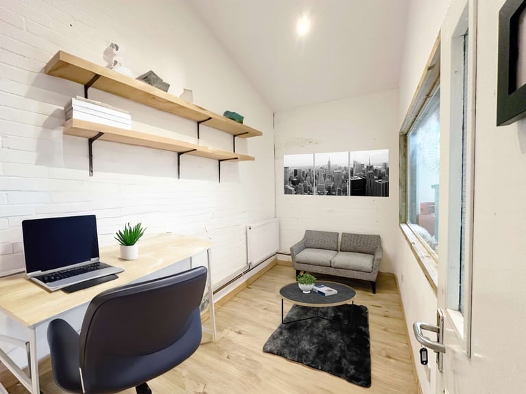 Office | Creative Space | Beauty Room | Workspace | Commercial Unit in Wimbledon London SW19 