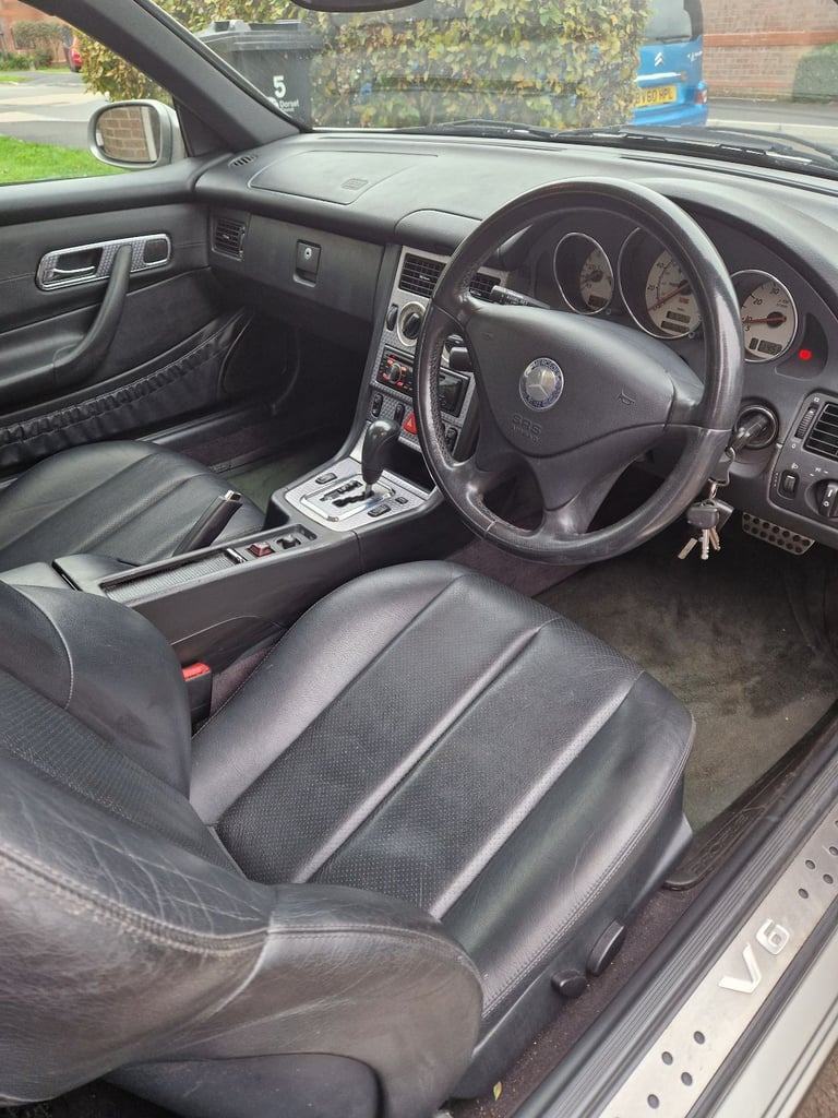 Mercedes SLK320