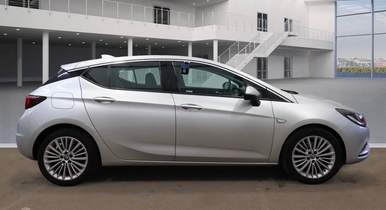 2017 Vauxhall Astra 1.6 CDTi 16V 136 Elite Nav 5dr Auto HATCHBACK Diesel Automatic