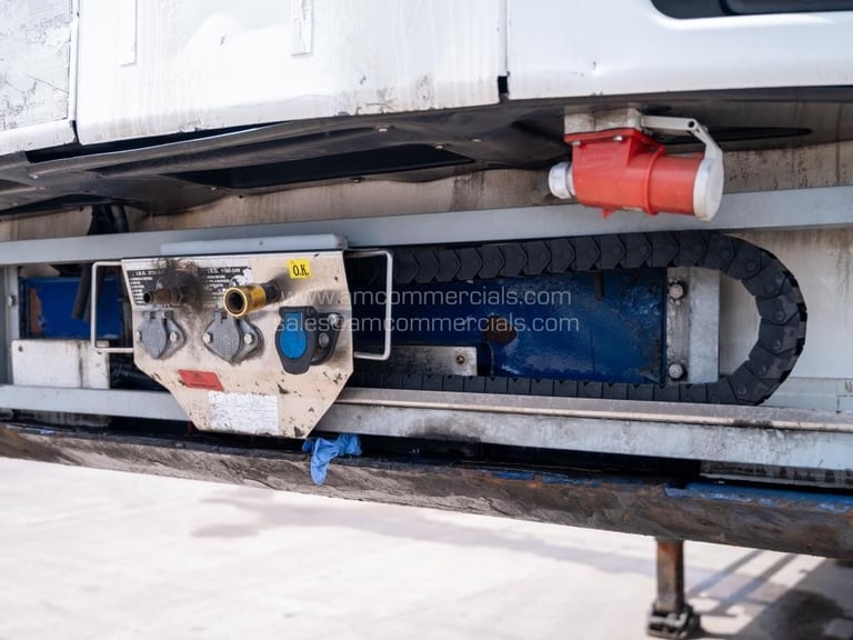 GRAY & ADAMS TWIN EVAP FRIDGE TRAILER