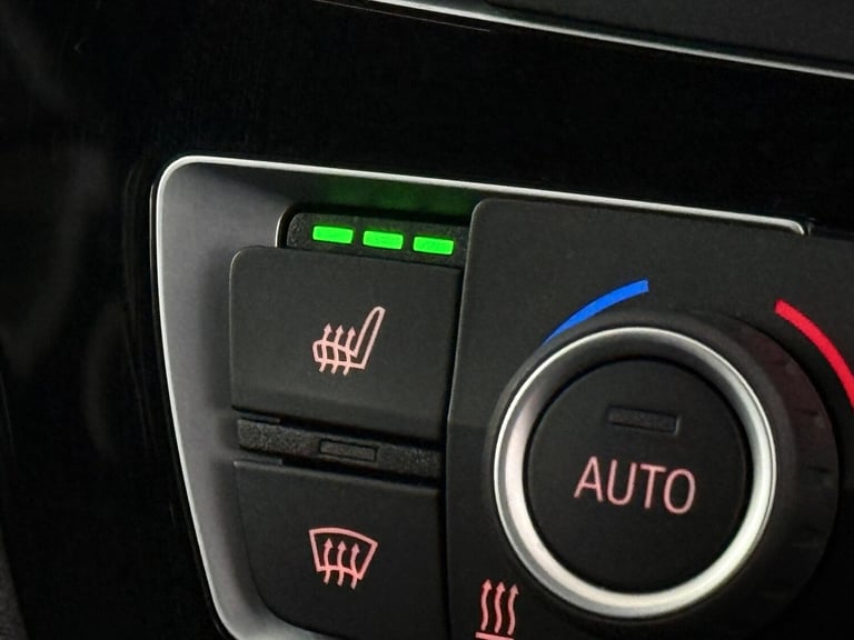 2021 BMW 2 Series 2.0 220i GPF M Sport Auto Euro 6 (s/s) 2dr CONVERTIBLE Petrol Automatic