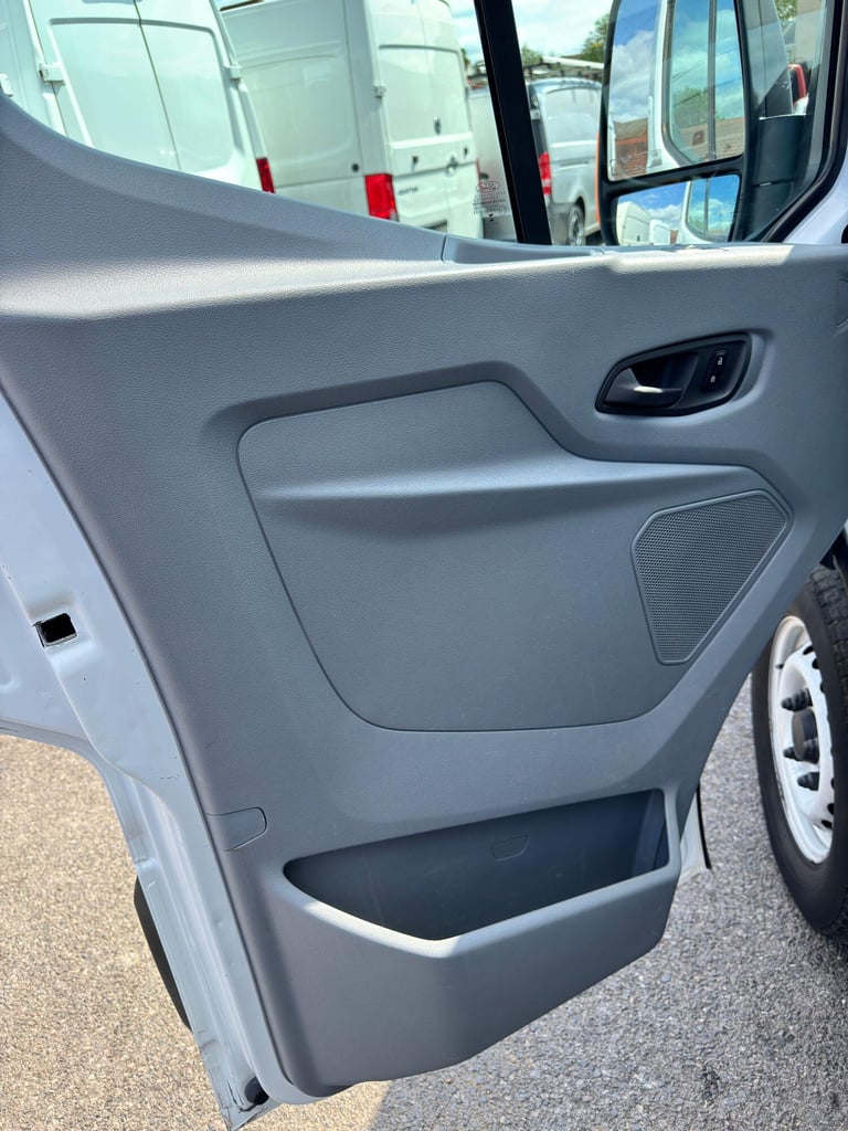 2019 Ford Transit 2.0 350 EcoBlue Trend Crew Van RWD L4 H3 Euro 6 6dr PANEL VAN Diesel Manual