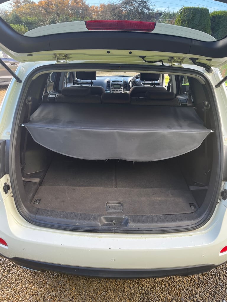 Hyundai, SANTA FE, Style, CRDi, Estate, 4WD, 7 seats, 2011 (61), Manual, 2199 (cc), 5 doors