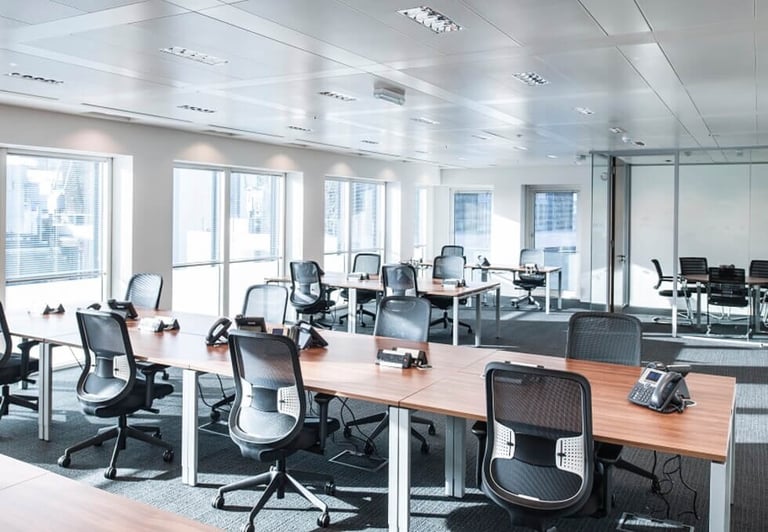 *Fenchurch Street* Private Serviced Offices: Units from 4 to 50 desks for rent EC3