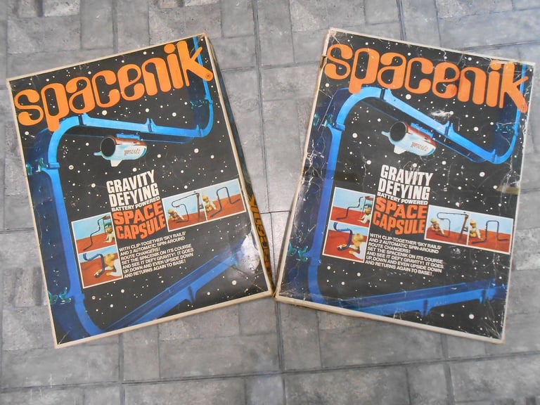 Spacenik by Tomy Rare 1970's Vintage Toy x 2 / Track with battery powered vehicle / Spares or repair