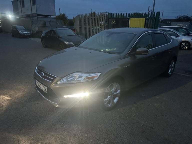 2014 Ford Mondeo 2.0 TDCi 140 Titanium X Business Ed 5dr Powershift HATCHBACK DIESEL Automatic