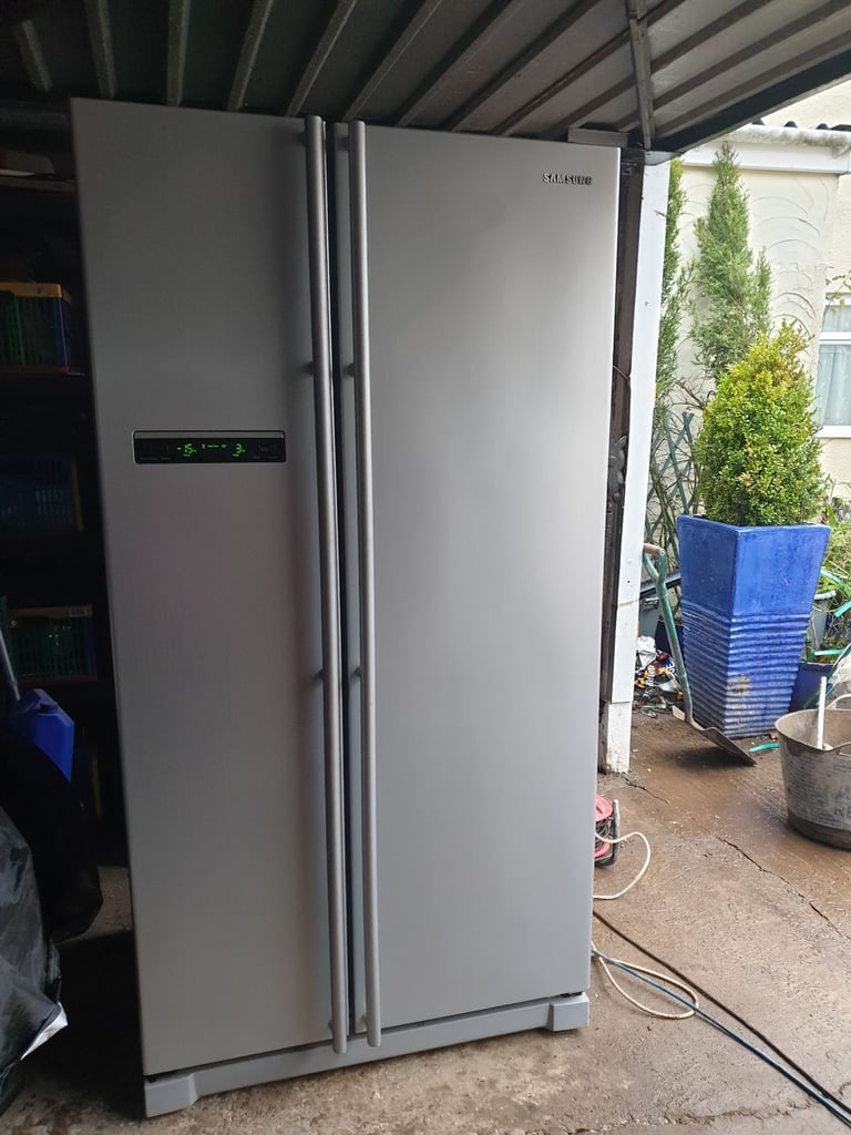 fridge freezer .American style