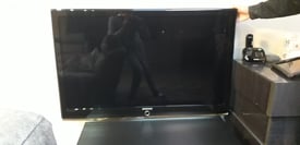Samsung LE46M87BD 46in LED TV, with table stand and remote