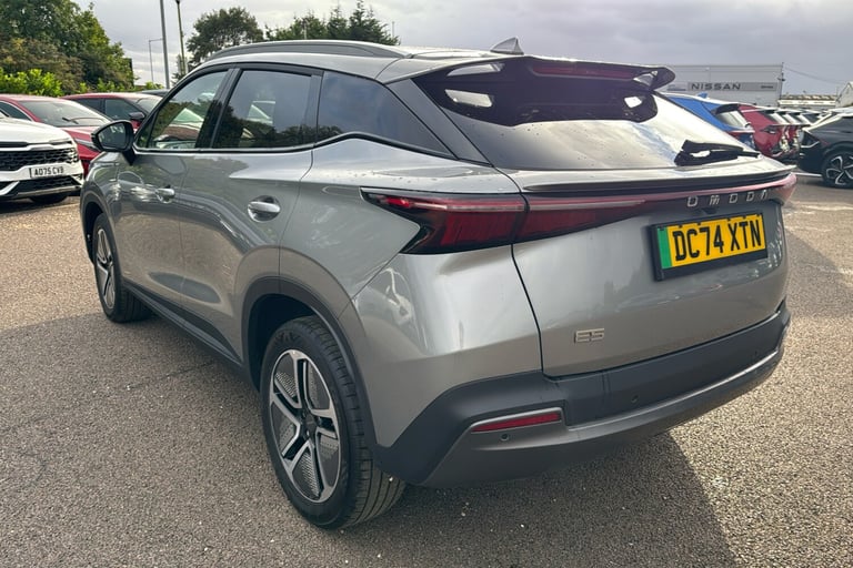  Omoda Omoda E5 61.05kwh Comfort Suv 5dr Electric Auto 204 Ps Electric