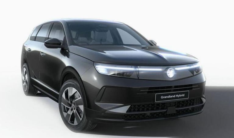  Vauxhall Grandland 73kWh Ultimate SUV 5dr Electric Auto (213 ps) Electric Automatic
