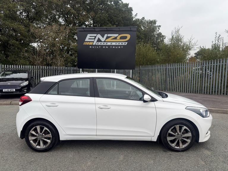 2015 HYUNDAI I20 SE CRDI HATCHBACK WHITE DIESEL