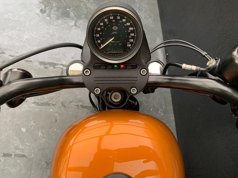 HARLEY-DAVIDSON XL 883 N IRON 14 HPI CLEAR