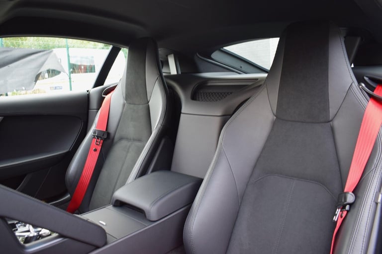  Jaguar F-Type 2.0i Auto Euro 6 (s/s) 2dr Petrol Automatic