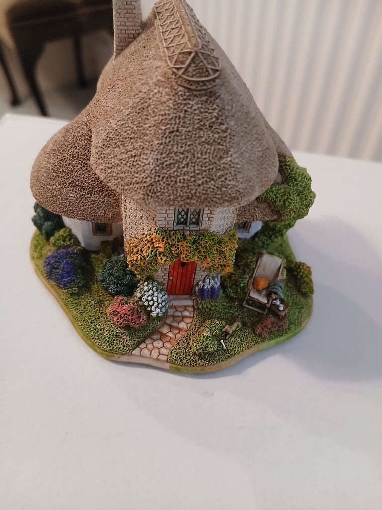 image for Lilliput lane Cottage 