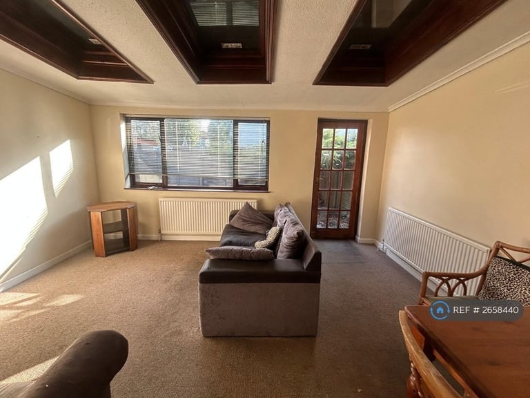 5 bedroom house in Kellaway Avenue, Bristol, BS6 (5 bed) (#2658440)