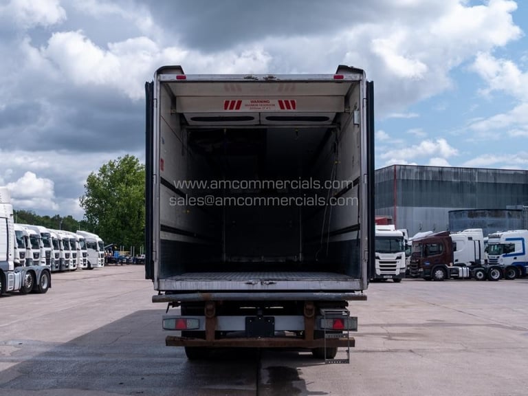 GRAY & ADAMS TWIN EVAP FRIDGE TRAILER