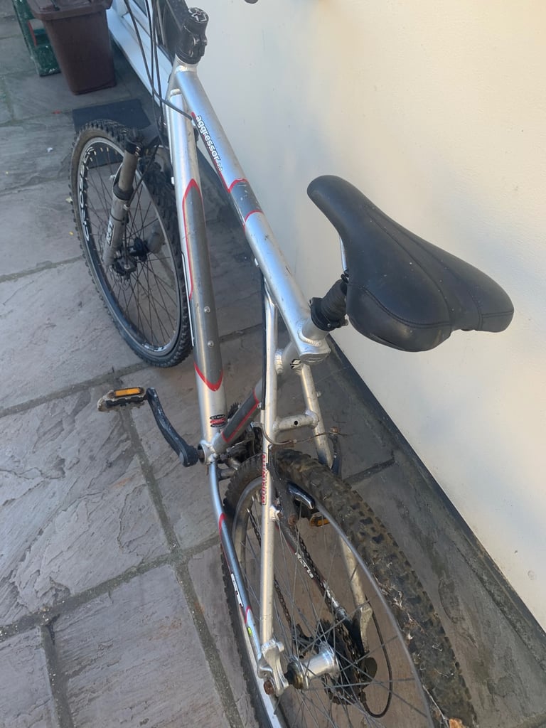 GT aggressor mountain bike