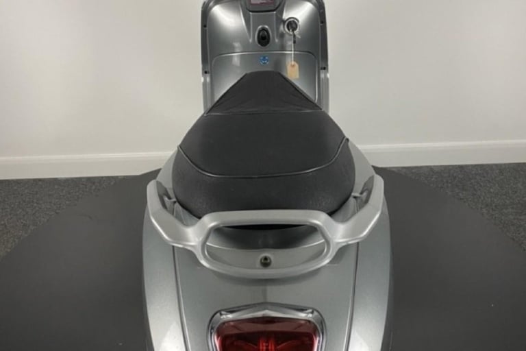 NEW MGB Trieste 125cc Scooter Affordable Reliable Commuter A1 Licence Learner