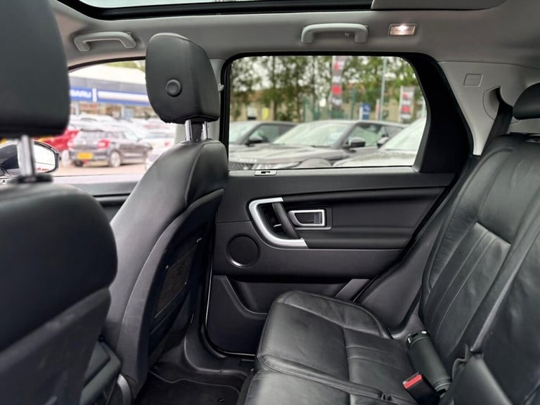 2017 Land Rover Discovery Sport 2.0 TD4 HSE Black SUV 5dr Diesel Auto 4WD Euro 6 (s/s) (180 ps) E...