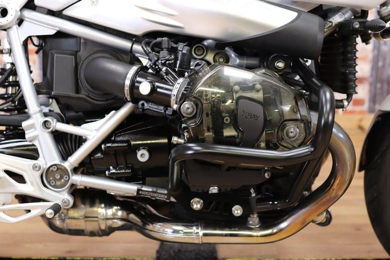 **DEPOSIT TAKEN** 2017 BMW R NINE T RACER S - ONLY 8,611 MILES