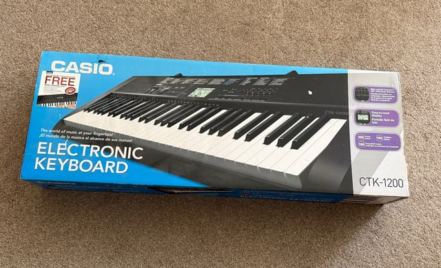 Casio CTK-1200 Electronic Keyboard in Earls Court, London Gumtree
