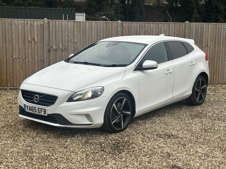 image for 2015 Volvo V40 2.0 D4 R-Design Lux Nav Hatchback 5dr Diesel Manual Euro 6 (s/s) (190 ps) Hatchbac...