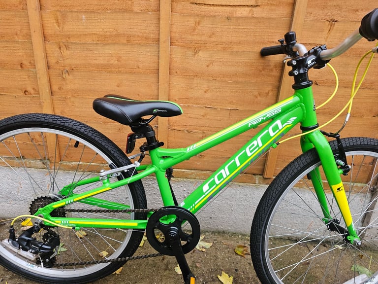 BIKE 24" WHEEL CARRERA LIGHTWEIGHT 6-SPEED HYBRID - Age Range 7-11 Years £128