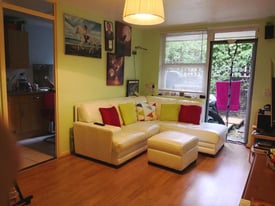 One bedroom council flat with PRIVATE GARDEN AND RTB In Deptford, London for your 1 or 2 bedrooms