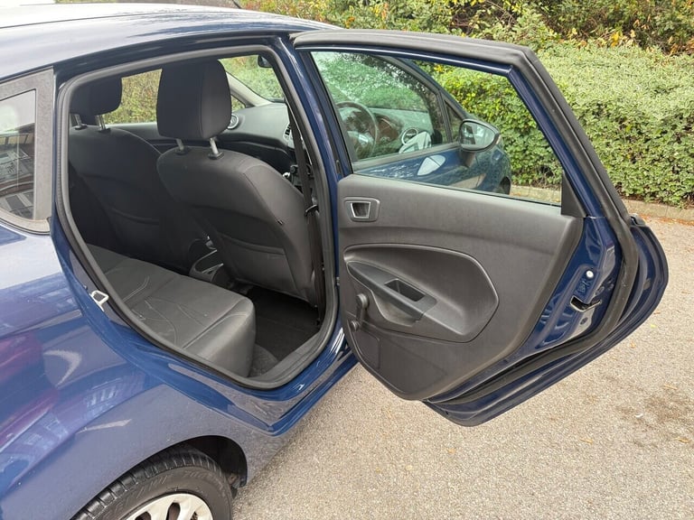 2014 Ford Fiesta 1.25 Style 5dr HATCHBACK PETROL Manual